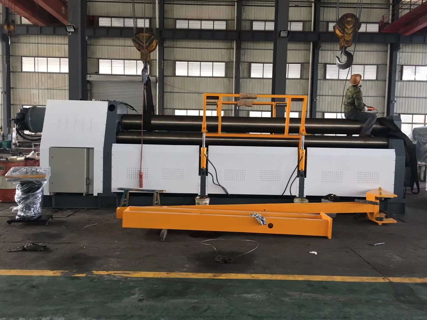 卷板機(jī)視頻-江蘇迪能機(jī)械科技有限公司